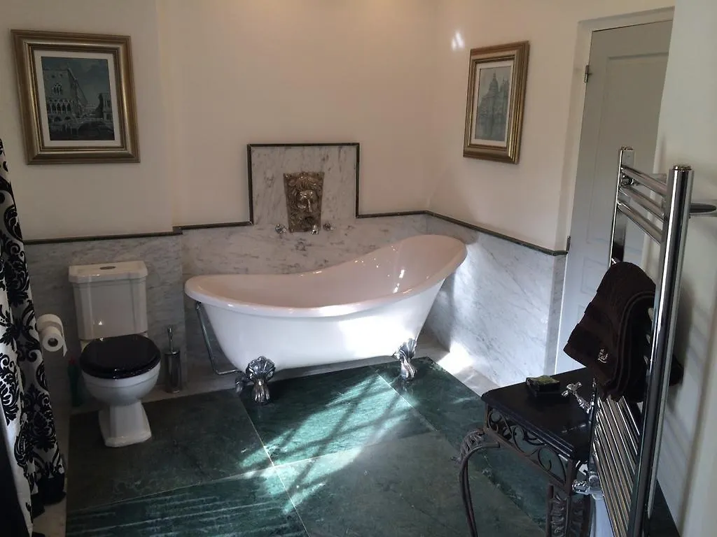 Chateau Du Haget Hotel Vieuzos 0*,  France